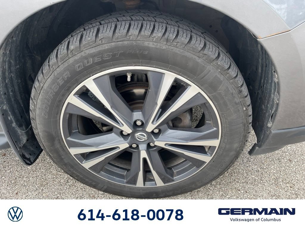 Used 2018 Nissan Pathfinder Platinum w/ Cargo Package AWD/4WD image 15