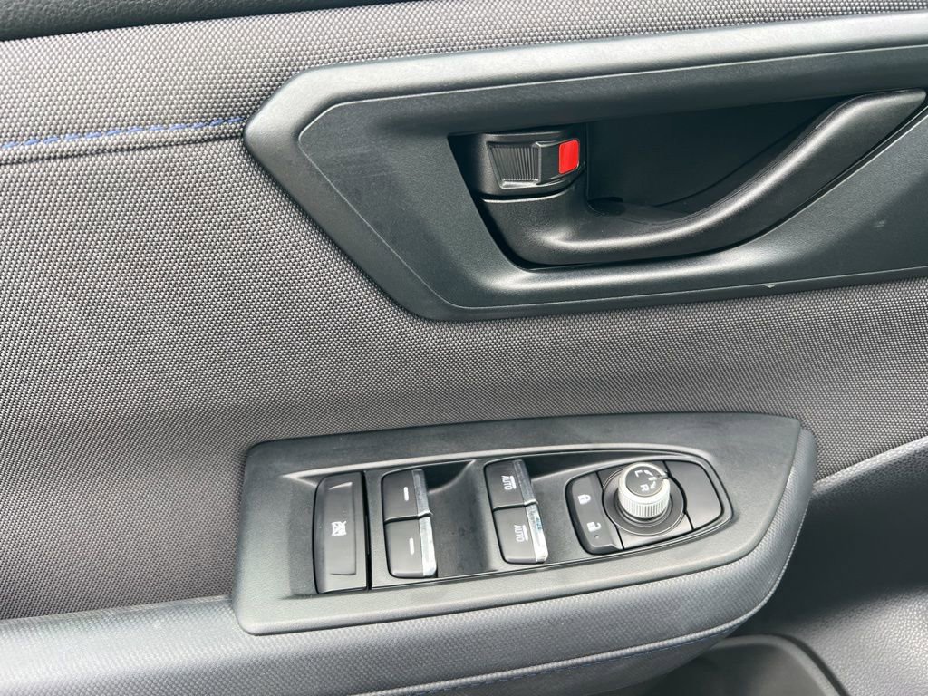 Used 2025 Subaru Forester Premium image 9