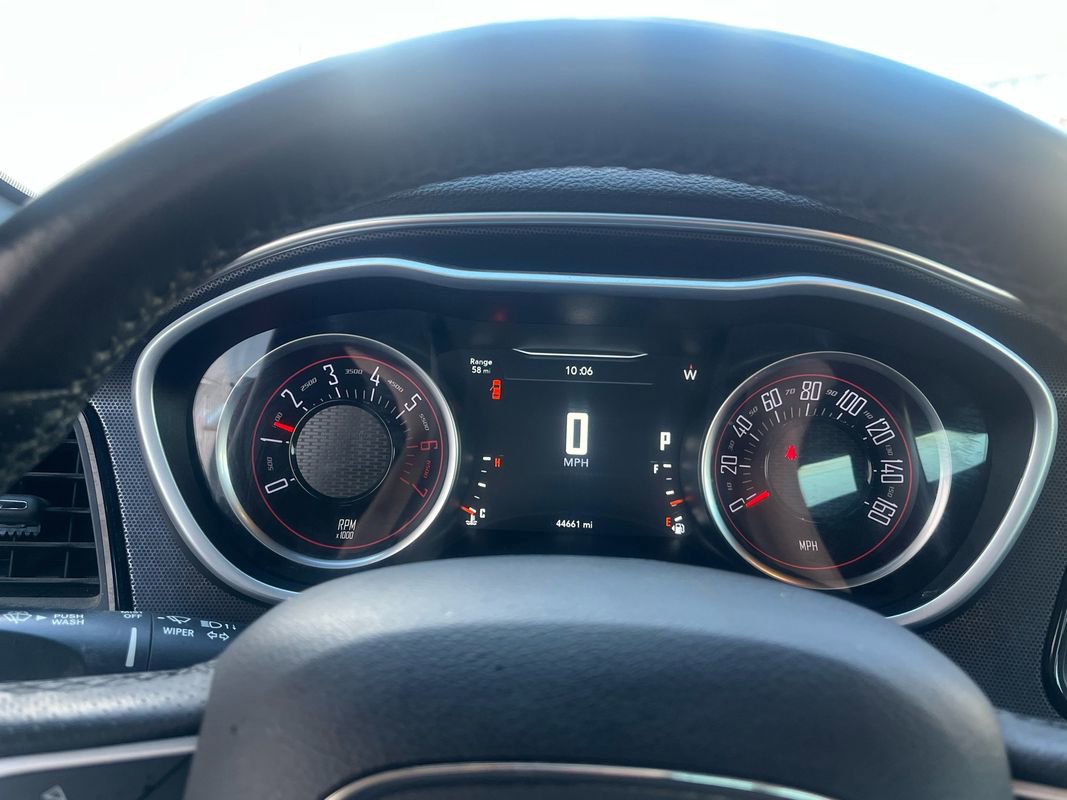 Used 2018 Dodge Challenger R/T Plus image 10