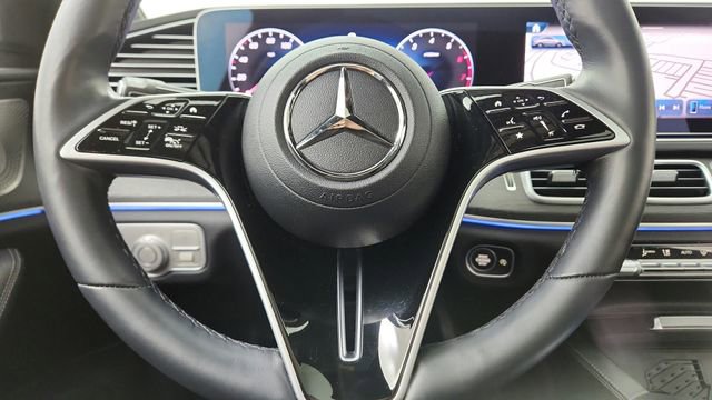 Used 2025 Mercedes-Benz GLE 450 4MATIC Coupe image 43