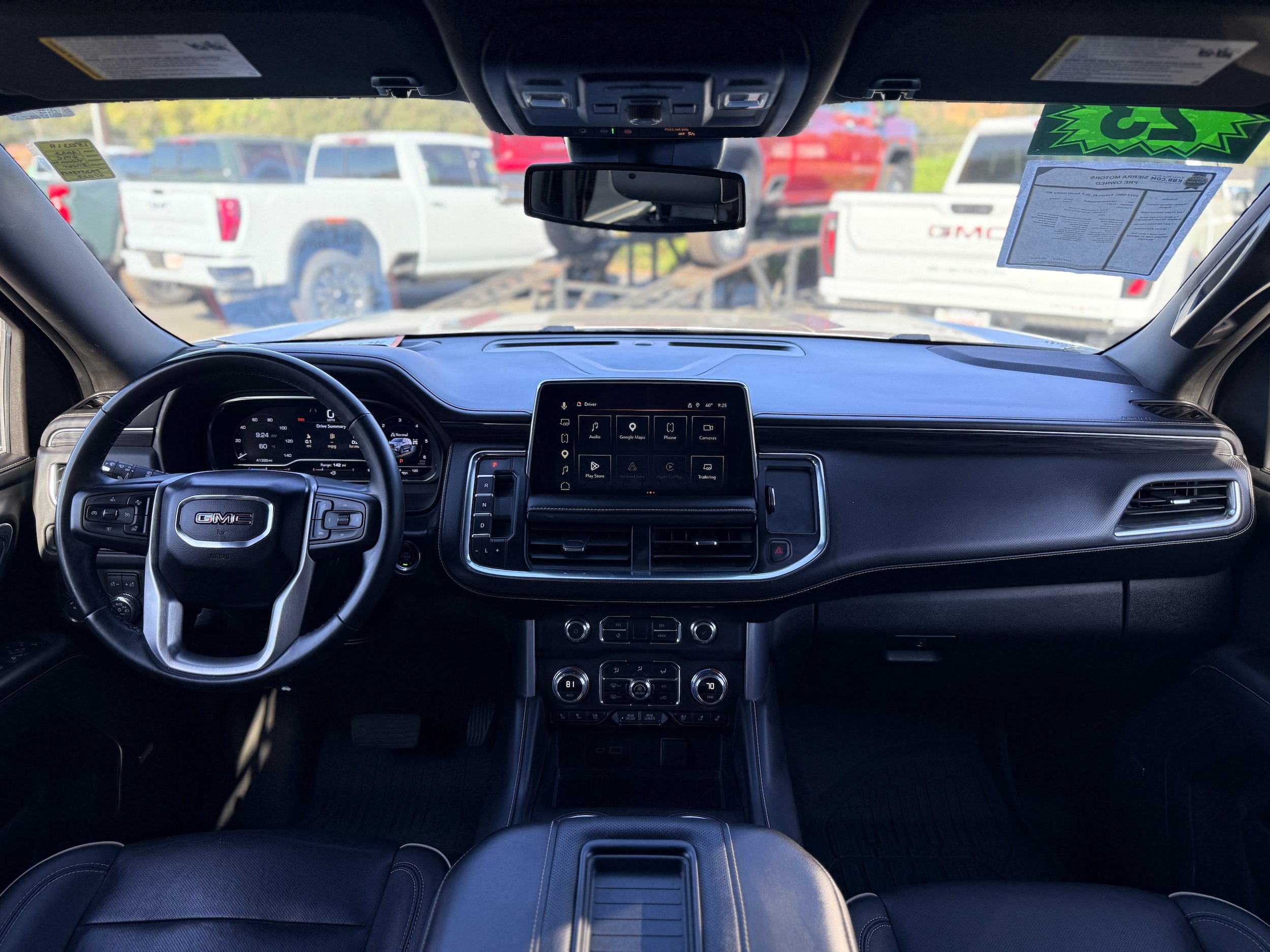 Used 2023 GMC Yukon XL SLT w/ SLT Luxury Package AWD/4WD image 18