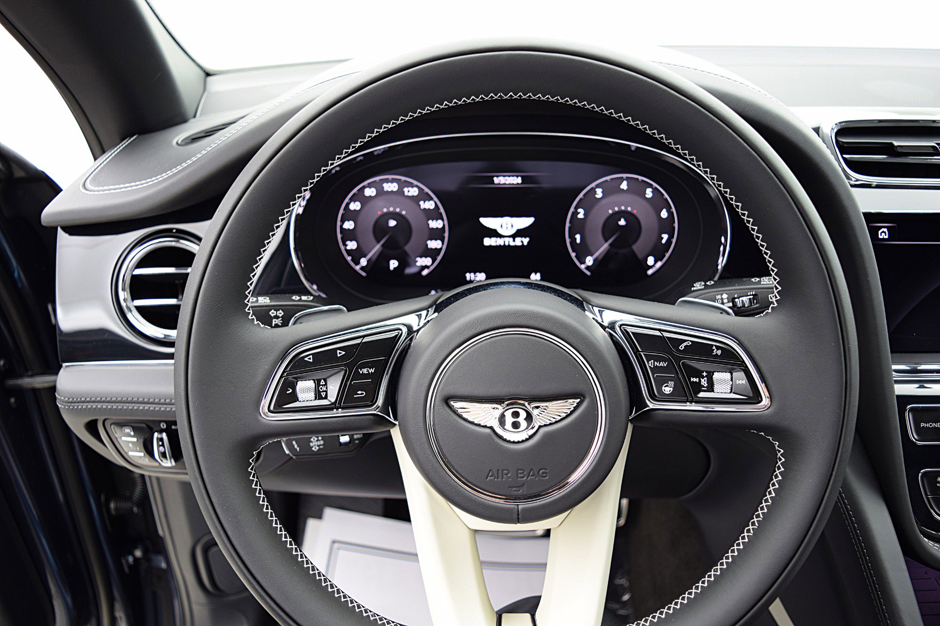 Used 2023 Bentley Bentayga Speed image 23