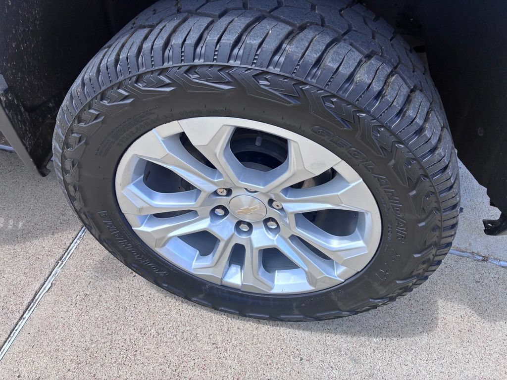 Used 2021 Chevrolet Silverado 1500 RST AWD/4WD image 3