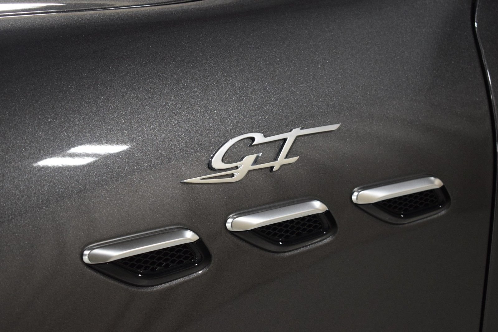 Certified 2024 Maserati Grecale Modena AWD/4WD image 13