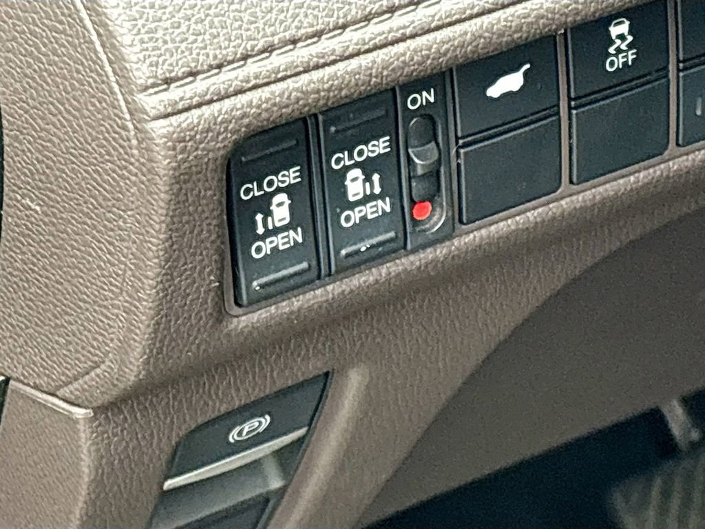 Used 2022 Honda Odyssey Touring image 10