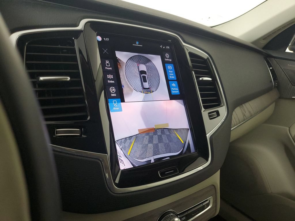 Certified 2025 Volvo XC90 B5 Plus w/ Protection Package AWD/4WD image 30