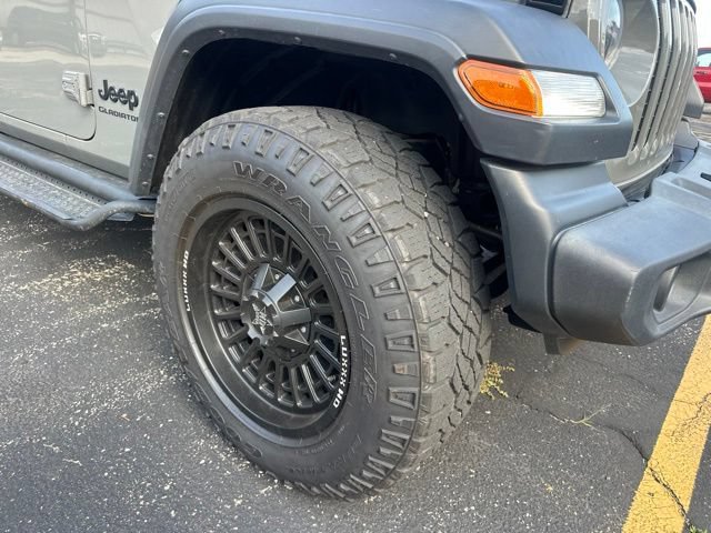 Used 2021 Jeep Gladiator Sport AWD/4WD image 3