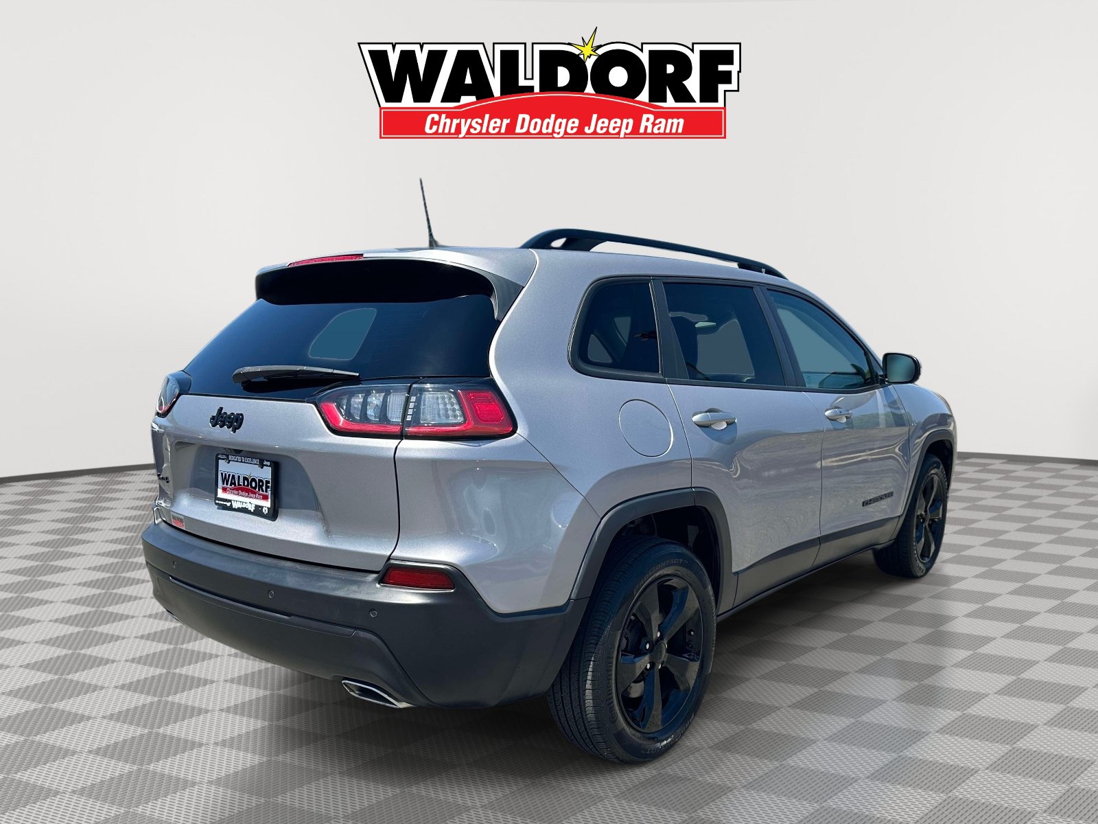 Used 2020 Jeep Cherokee Latitude Plus AWD/4WD image 6