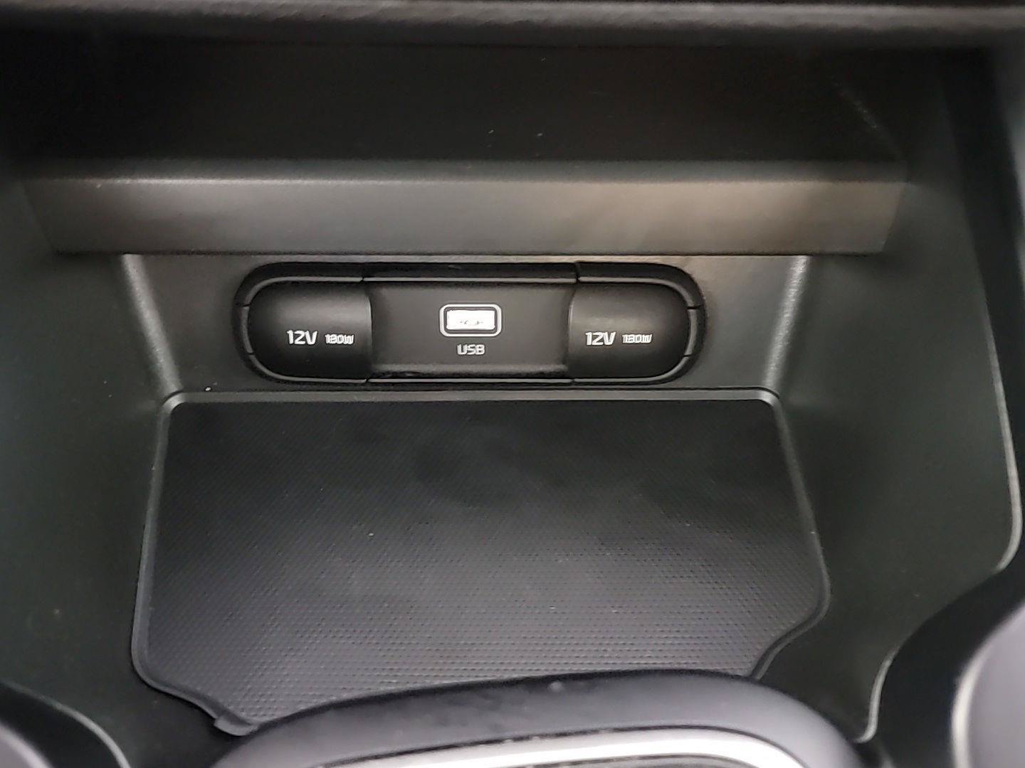 Certified 2023 Kia Soul LX w/ LX Technology Package FWD image 30