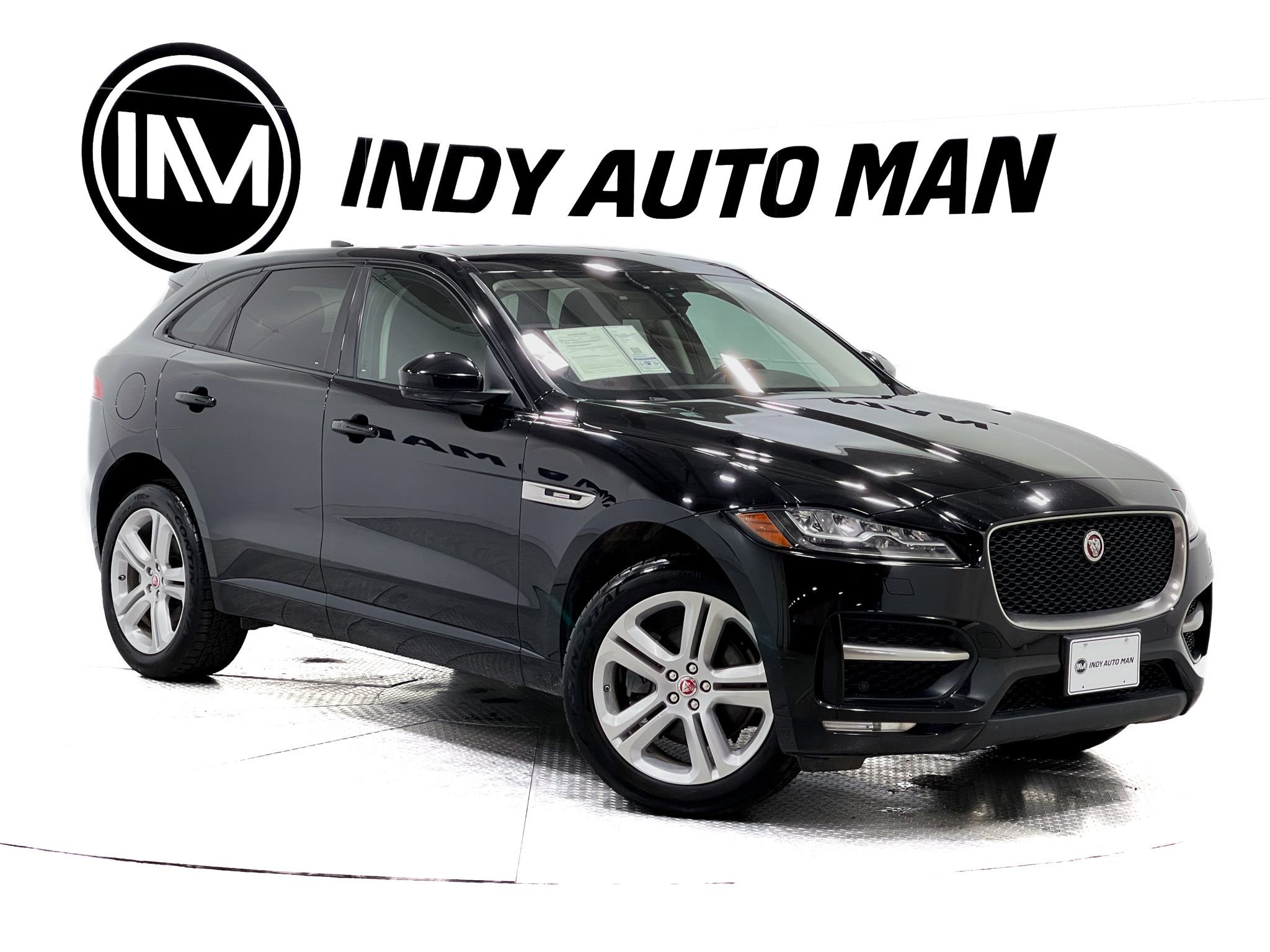 Used 2017 Jaguar F-PACE R-Sport image 2