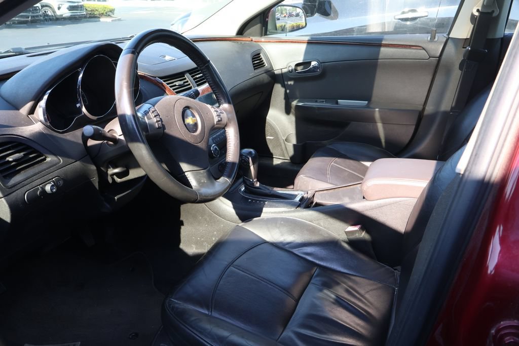 Used 2011 Chevrolet Malibu LTZ FWD image 9