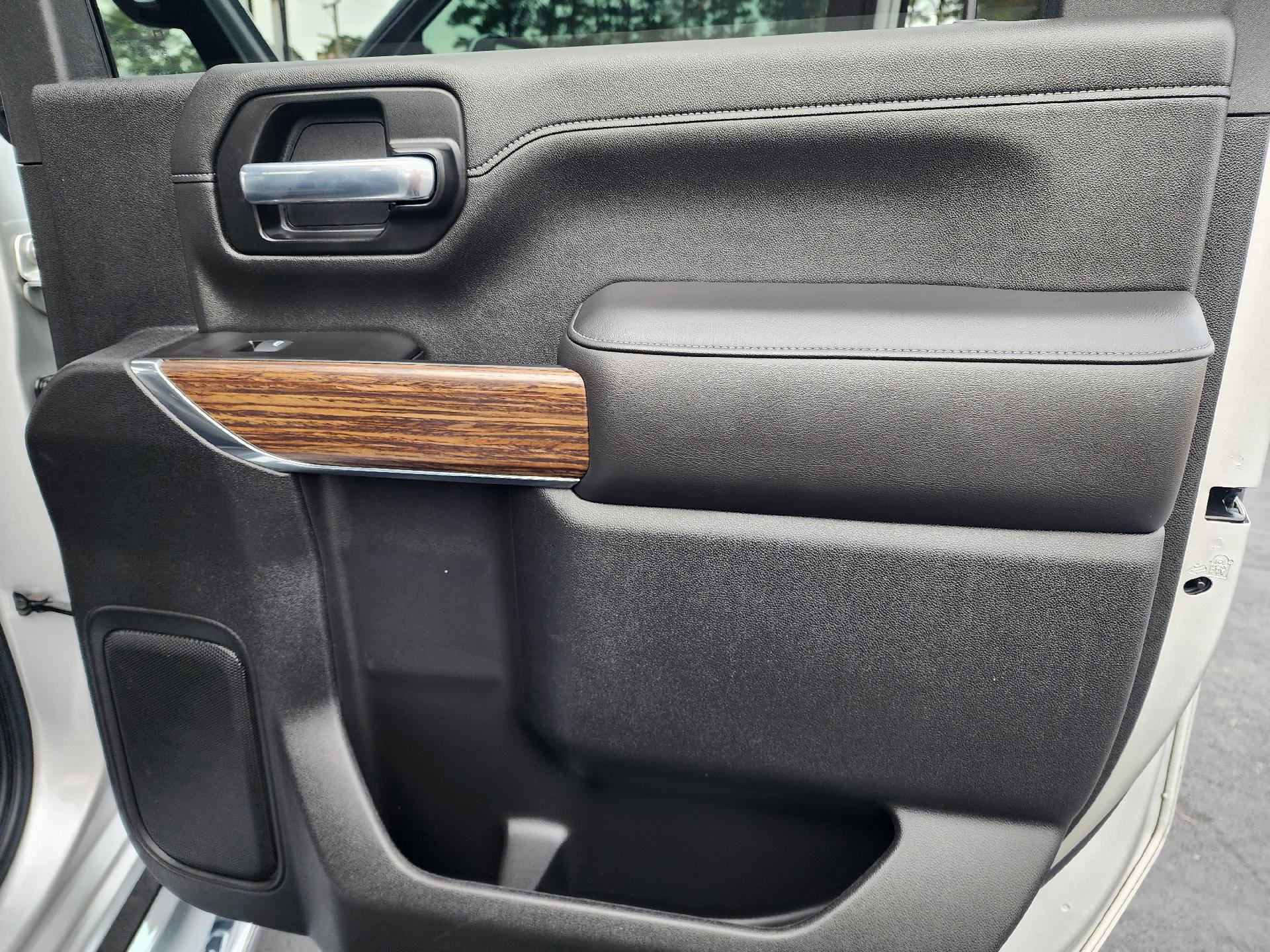 Used 2021 Chevrolet Silverado 2500 High Country image 15