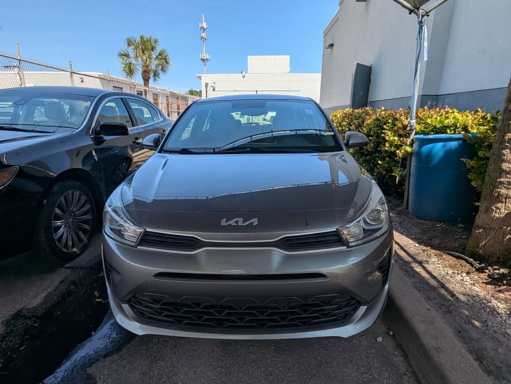 Used 2022 Kia Rio S w/ Option Group 015 FWD image 2