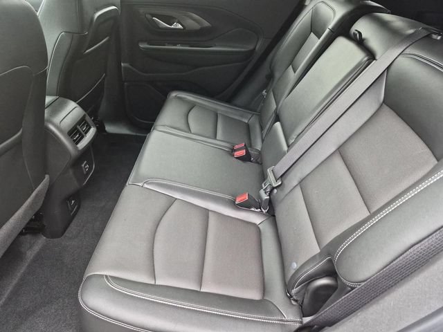 Used 2023 GMC Terrain SLT AWD/4WD image 25