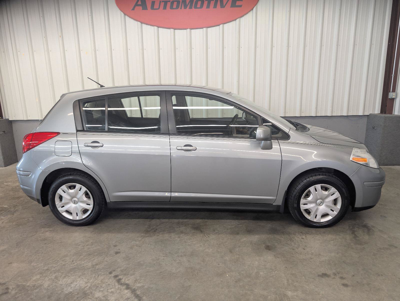 Used 2011 Nissan Versa 1.8 S w/ Plus Pkg FWD image 12