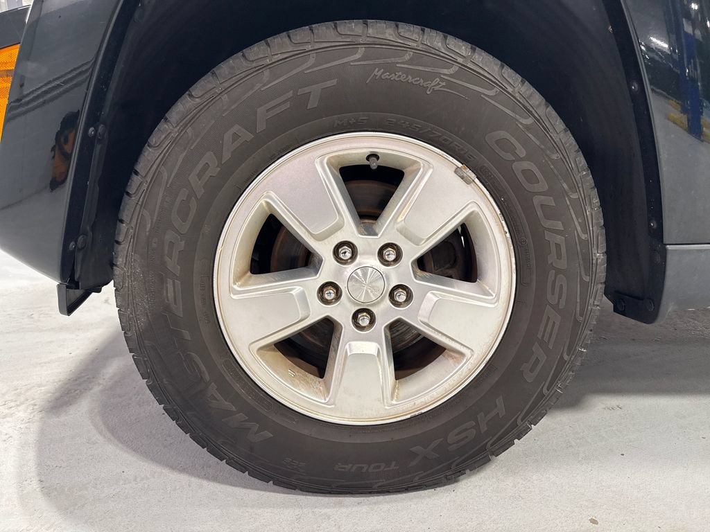 Used 2012 Jeep Liberty Sport AWD/4WD image 42