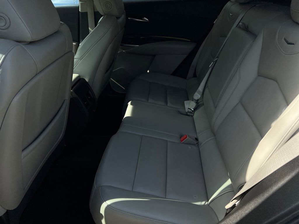 Used 2022 Cadillac XT4 Premium Luxury w/ Safety Alert Package AWD/4WD image 14