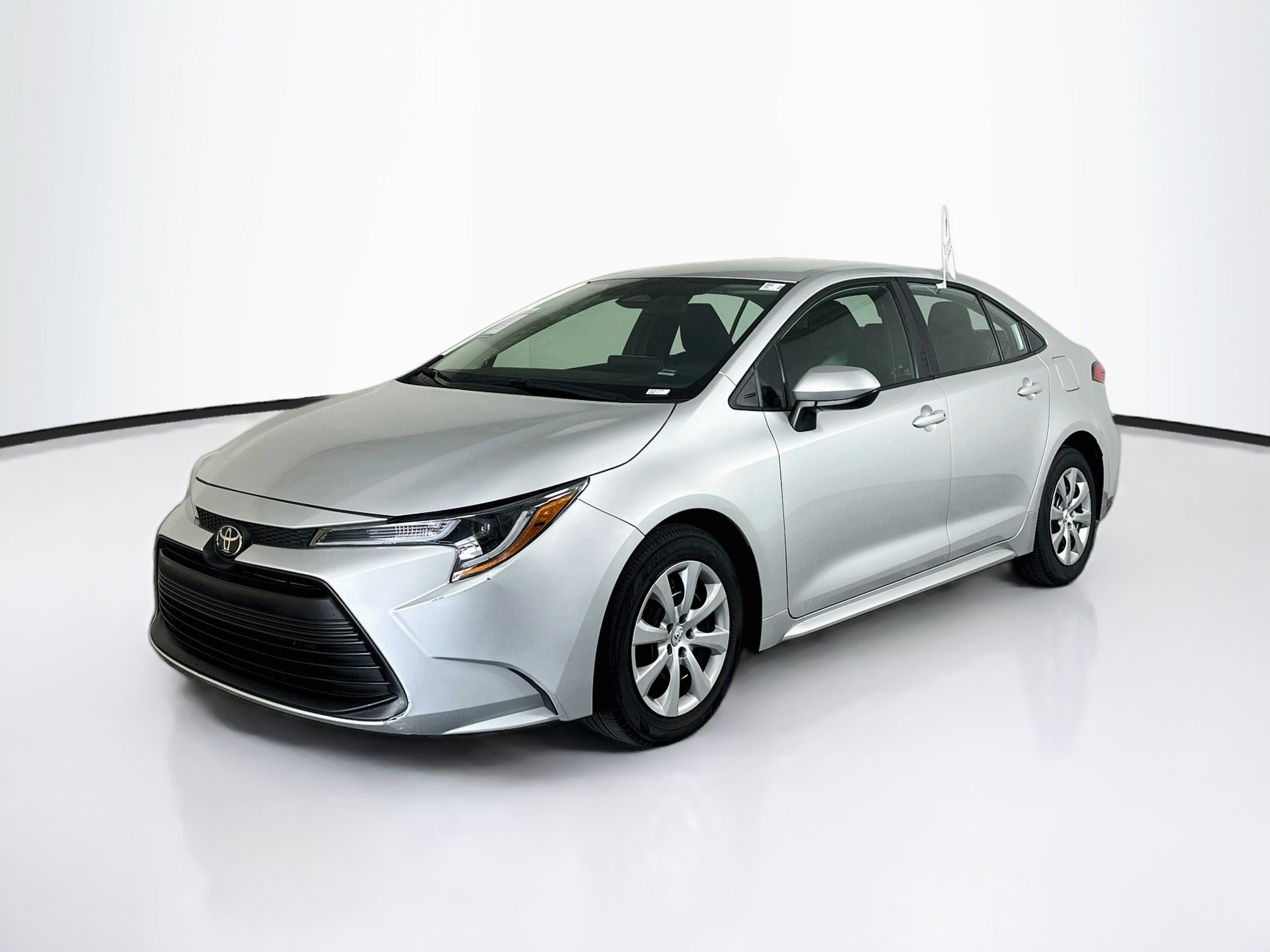 Used 2023 Toyota Corolla LE FWD image 7