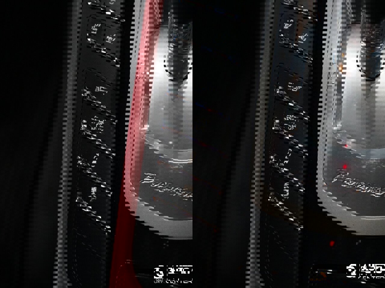 Used 2014 Porsche Panamera 4 image 27