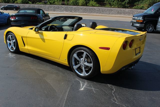Used 2009 Chevrolet Corvette Convertible w/ Preferred Equipment Group RWD image 7