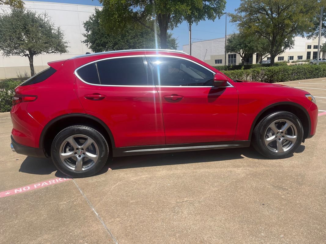 Used 2021 Alfa Romeo Stelvio Sprint w/ Sun & Sound Package image 10