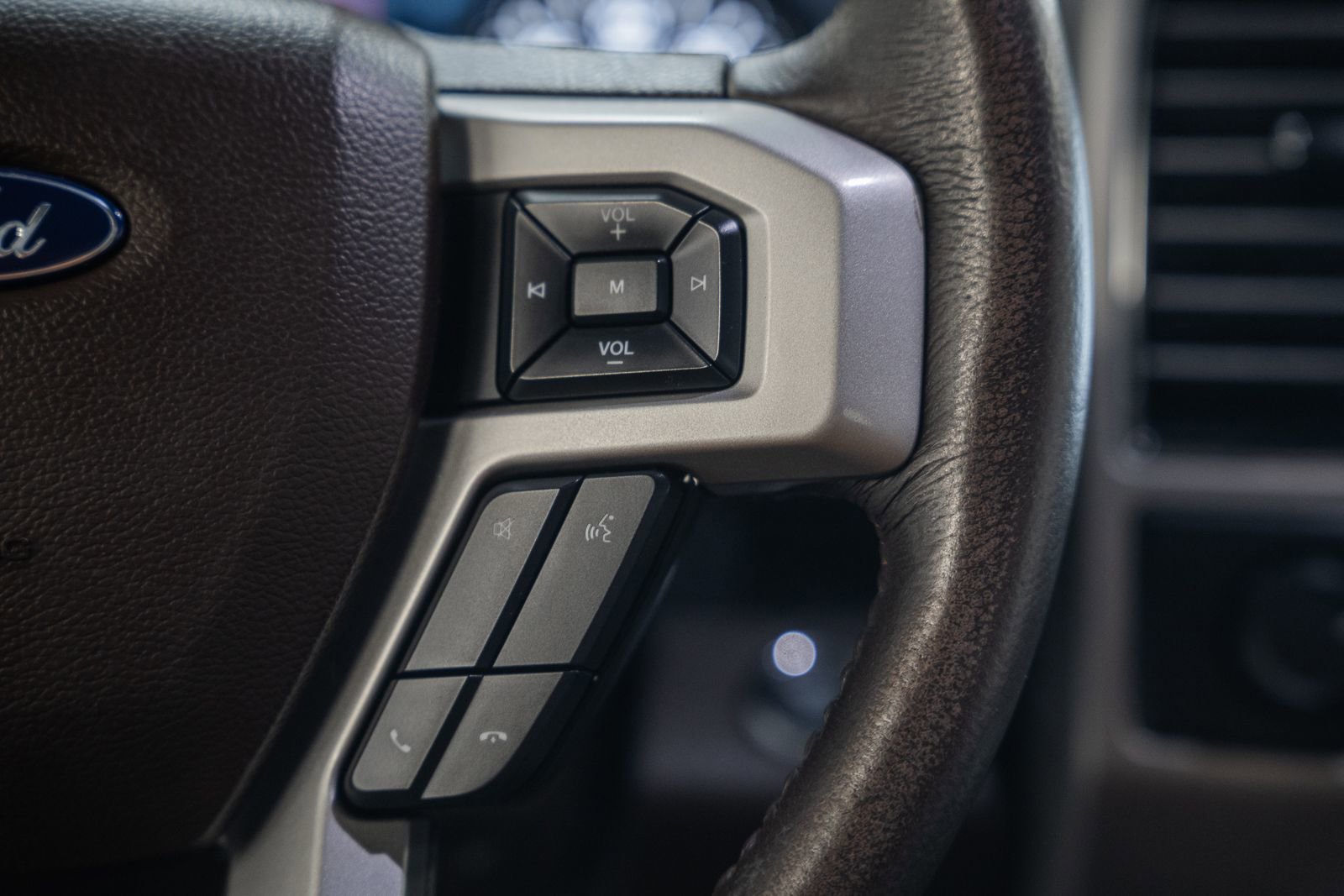 Used 2019 Ford F150 King Ranch w/ Equipment Group 601A Luxury image 40