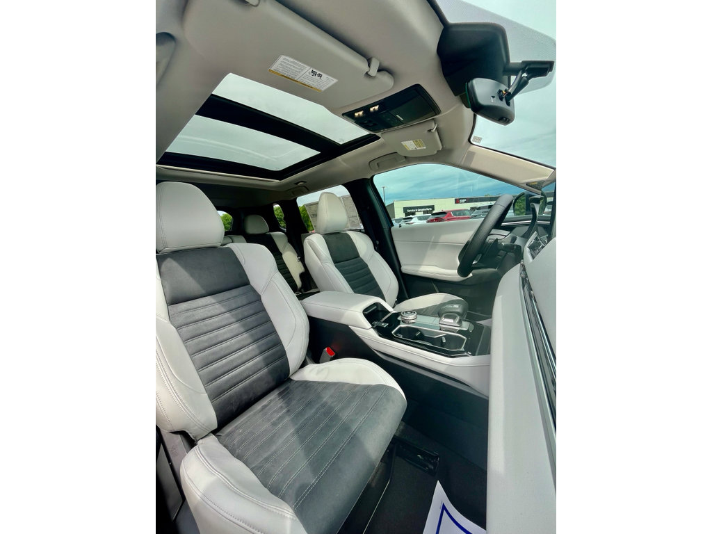 New 2026 Mitsubishi Outlander SE AWD/4WD image 10