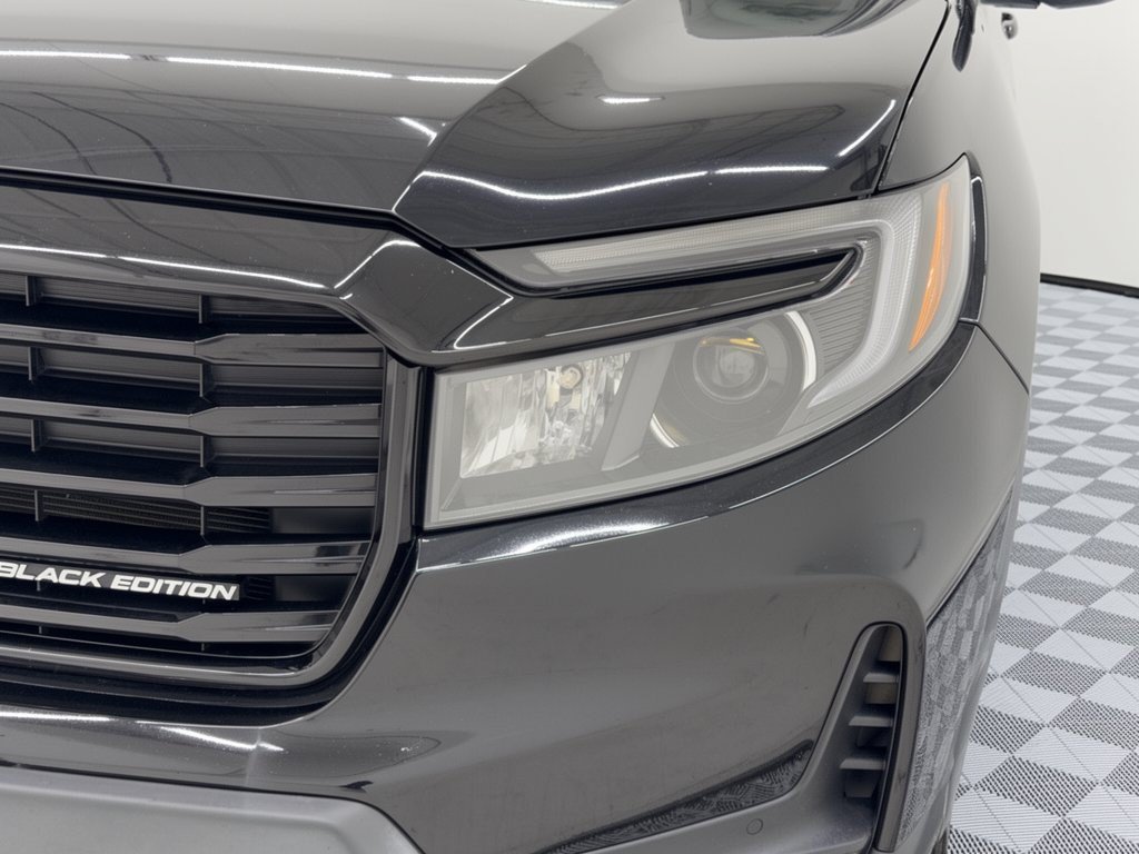Used 2023 Honda Ridgeline Black Edition image 12