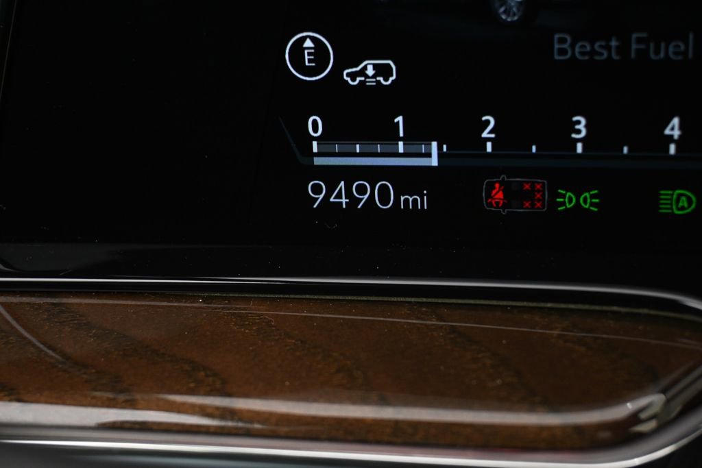 Certified 2024 Cadillac Escalade Sport Platinum w/ LPO, ONYX Package image 28