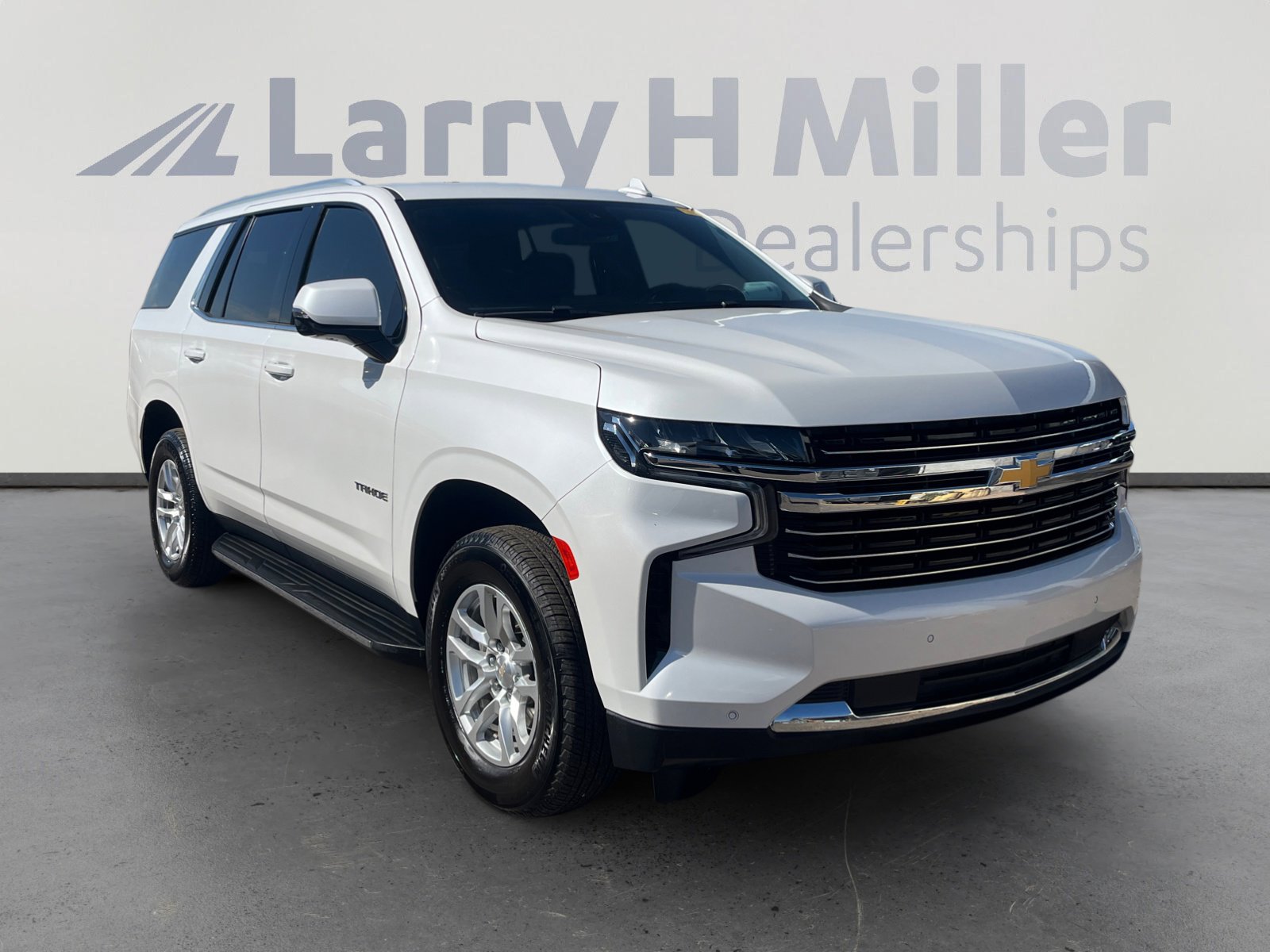 Used 2024 Chevrolet Tahoe LT w/ Luxury Package image 7