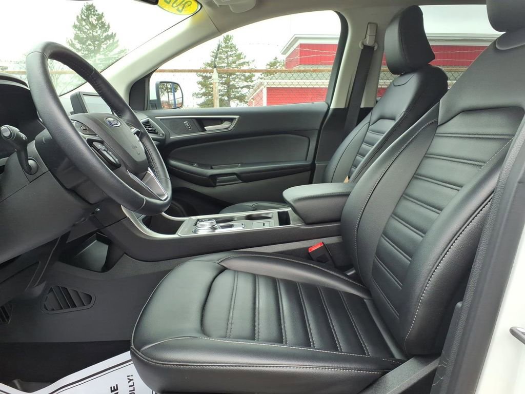 Used 2023 Ford Edge SEL w/ Convenience Package image 14