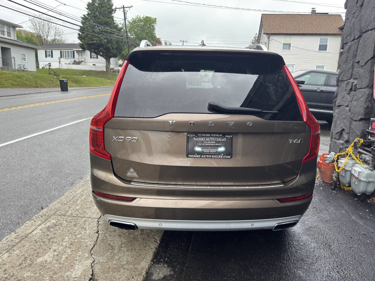 Used 2016 Volvo XC90 T6 Momentum w/ Momentum Plus Package AWD/4WD image 7