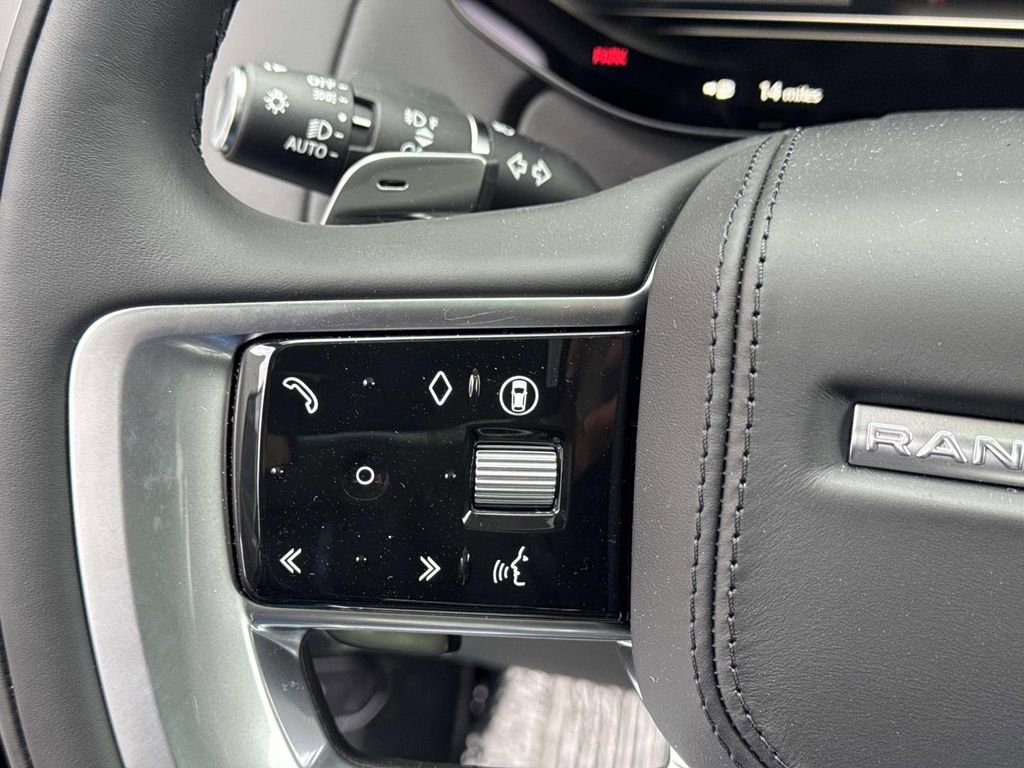 New 2026 Land Rover Range Rover SE image 25