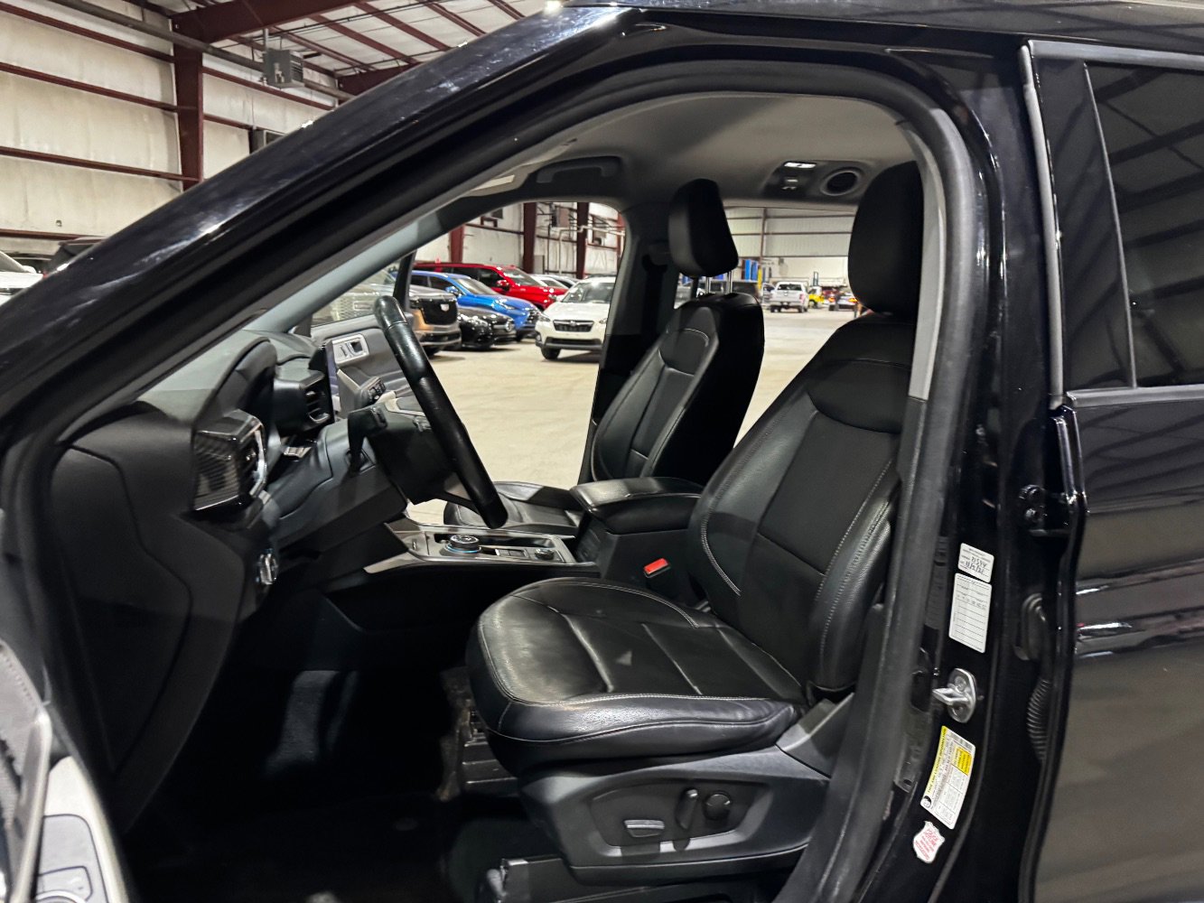 Used 2021 Ford Explorer Limited AWD/4WD image 14