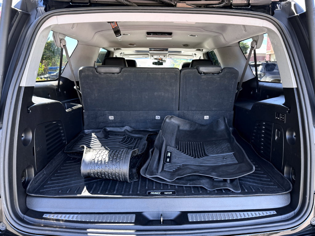 Used 2018 Cadillac Escalade ESV Premium Luxury AWD/4WD image 10