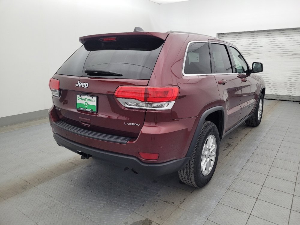 Used 2019 Jeep Grand Cherokee Laredo AWD/4WD image 9