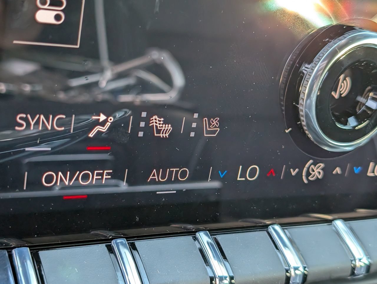 New 2026 GMC Yukon AT4 Ultimate AWD/4WD image 14