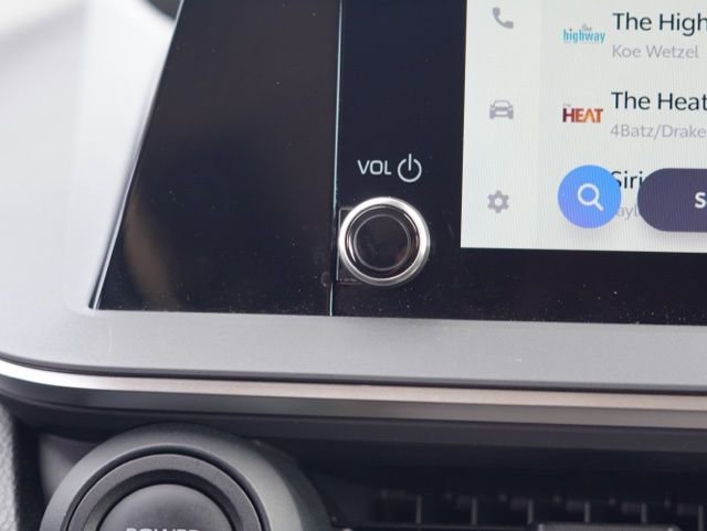 Used 2023 Toyota Prius XLE image 22