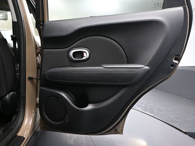 Used 2016 Kia Soul Base image 34