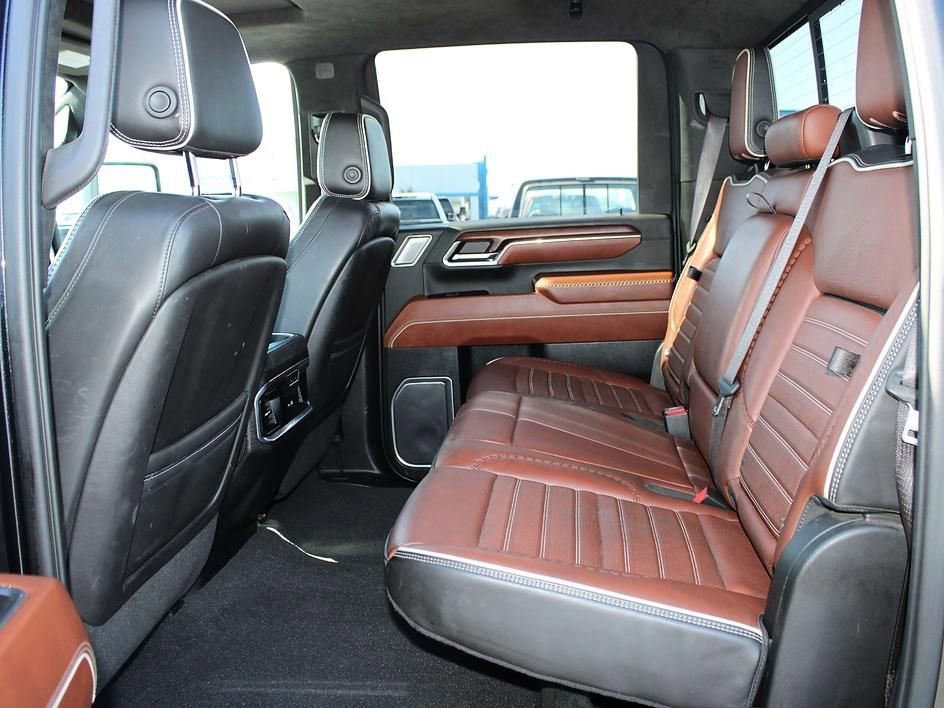 Used 2024 GMC Sierra 2500 Denali Ultimate AWD/4WD image 34