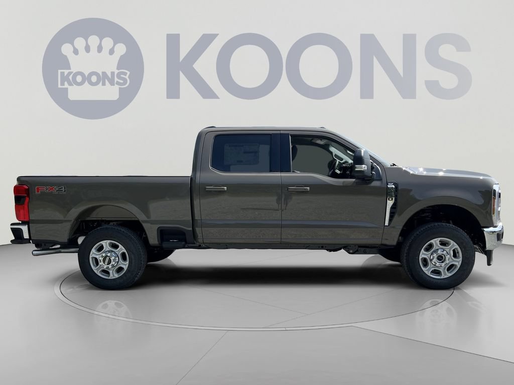 New 2026 Ford F250 XLT w/ XLT Premium Package AWD/4WD image 8