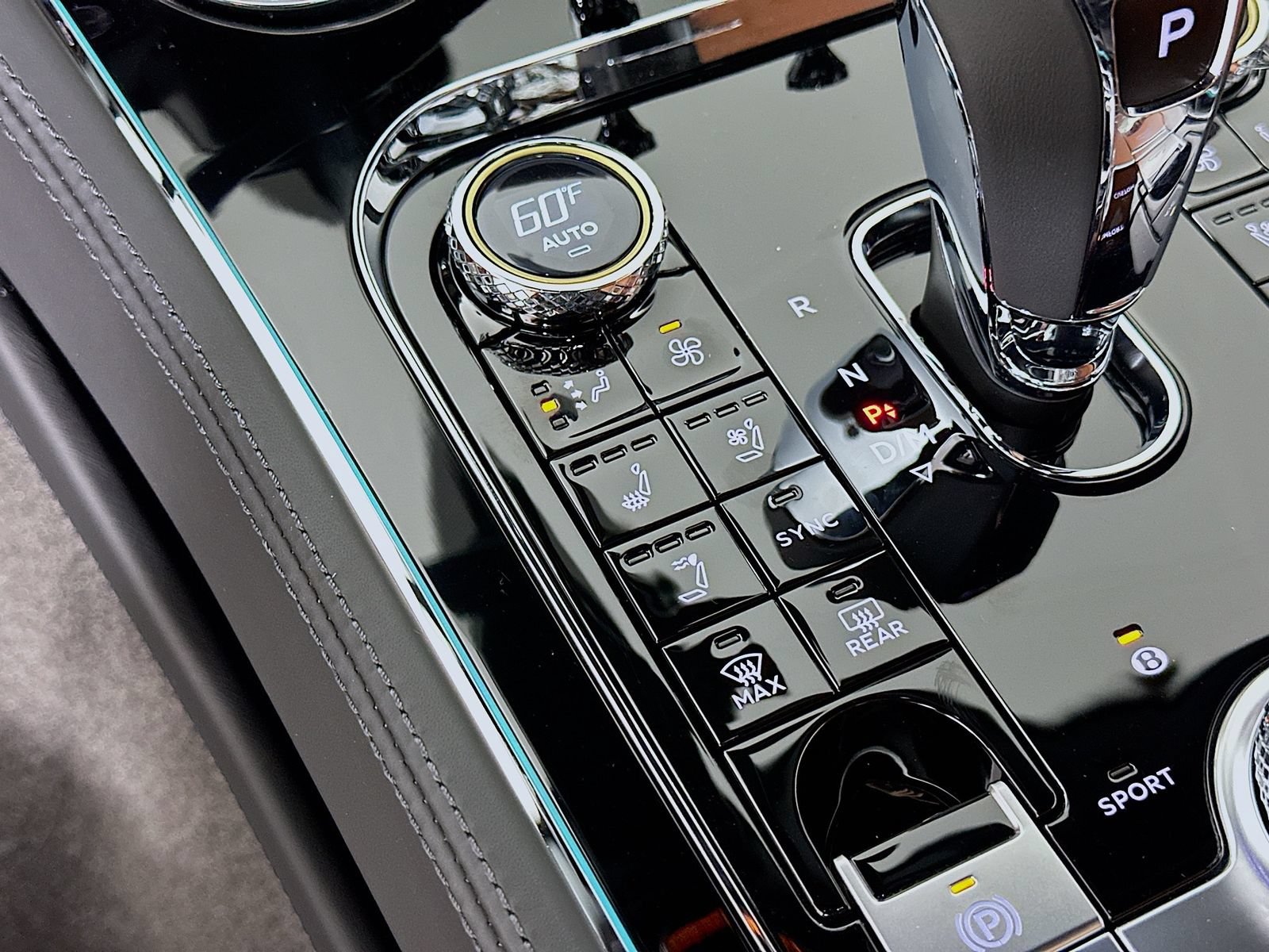 Used 2024 Bentley Continental GT Mulliner AWD/4WD image 29