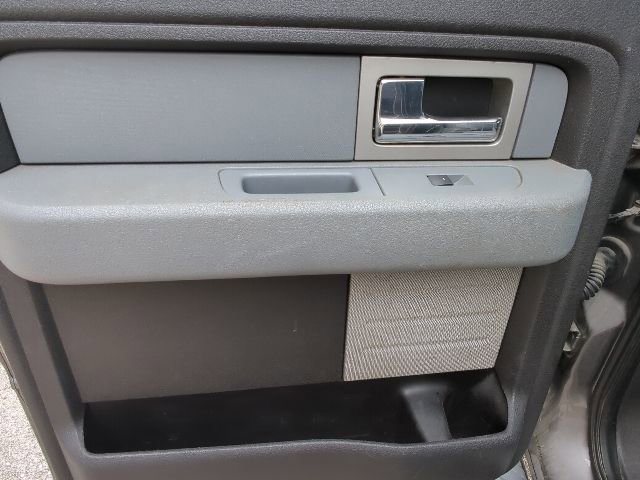 Used 2011 Ford F150 XLT w/ XLT Chrome Pkg AWD/4WD image 21