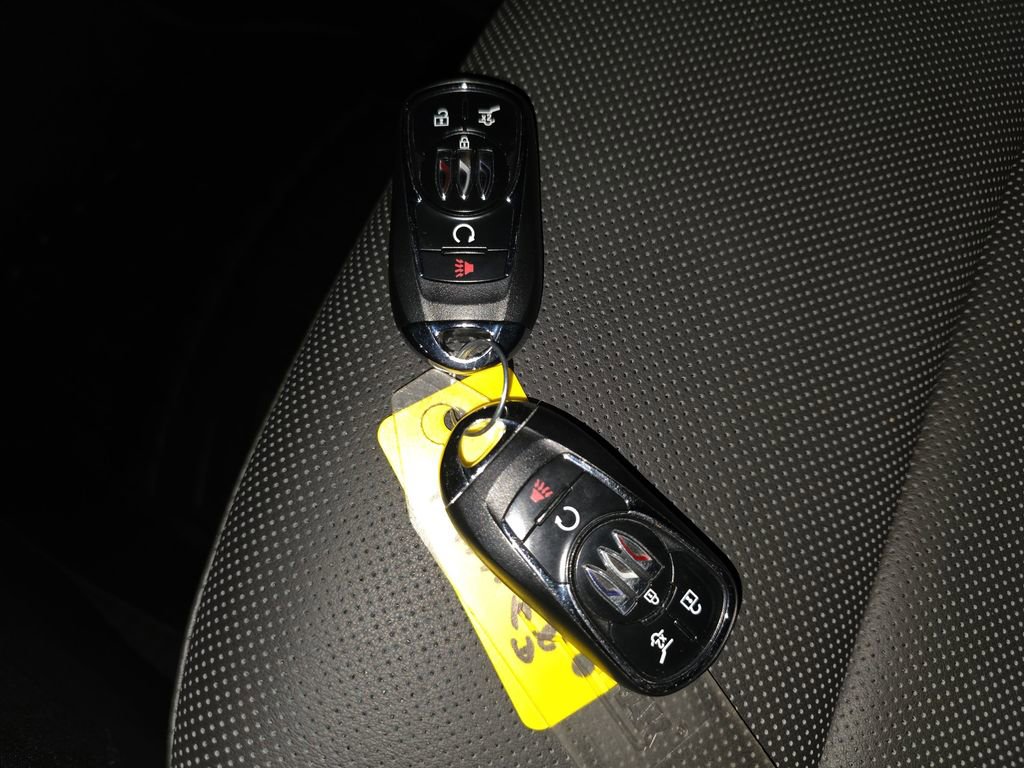 Used 2024 Buick Encore GX Avenir w/ Avenir Technology Package image 30