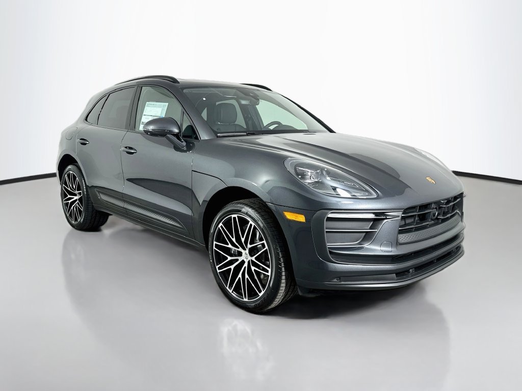 Certified 2026 Porsche Macan AWD/4WD image 7