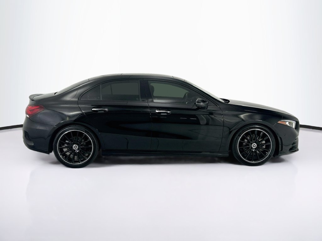Used 2022 Mercedes-Benz A 220 4MATIC image 4