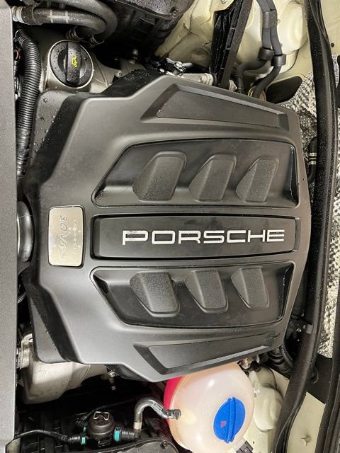 Used 2018 Porsche Macan S image 24