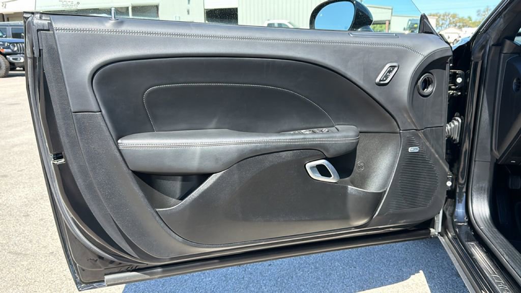 Used 2023 Dodge Challenger R/T w/ Plus Package image 11