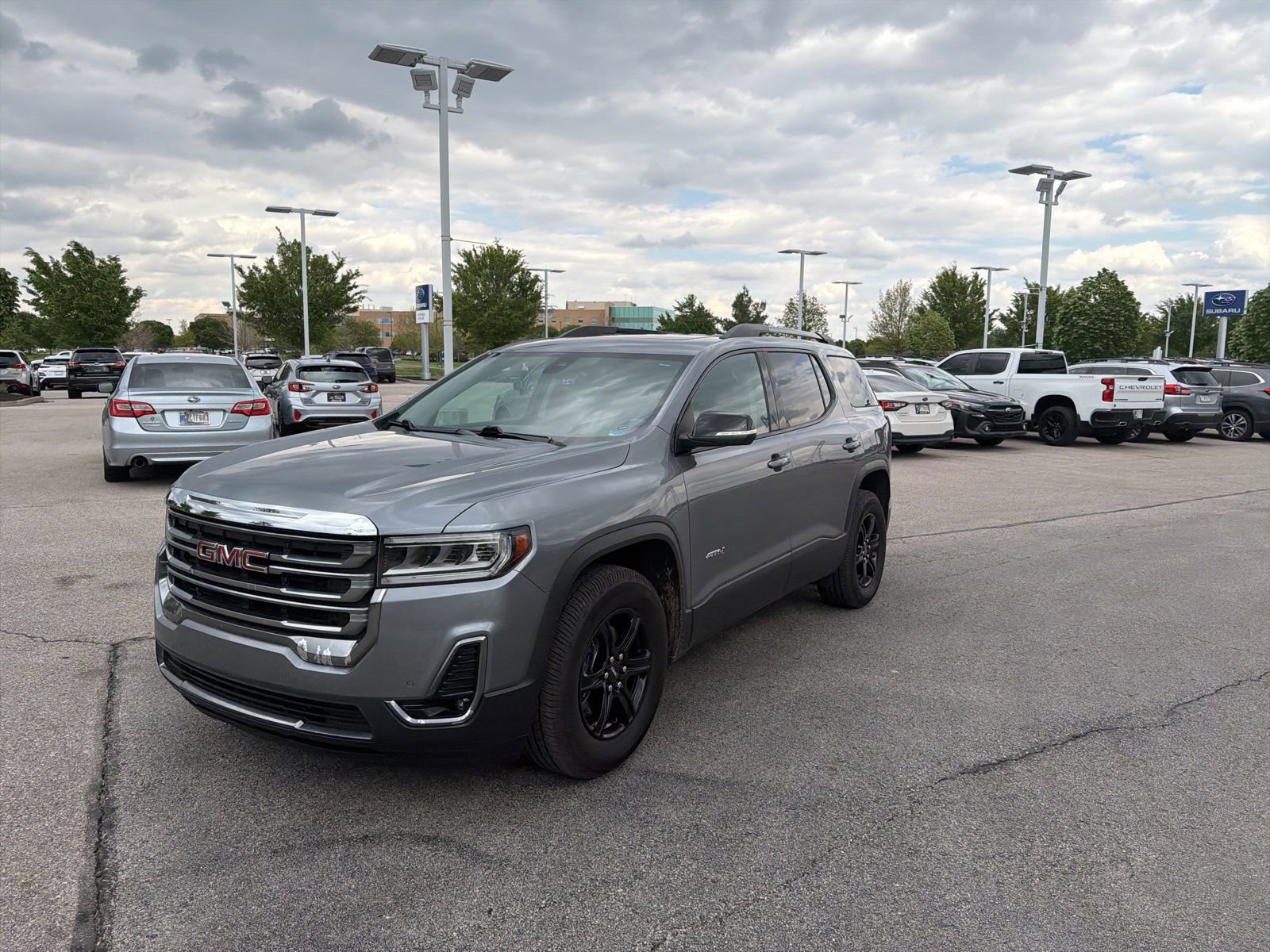 Used 2021 GMC Acadia AT4 w/ Preferred Package AWD/4WD image 3