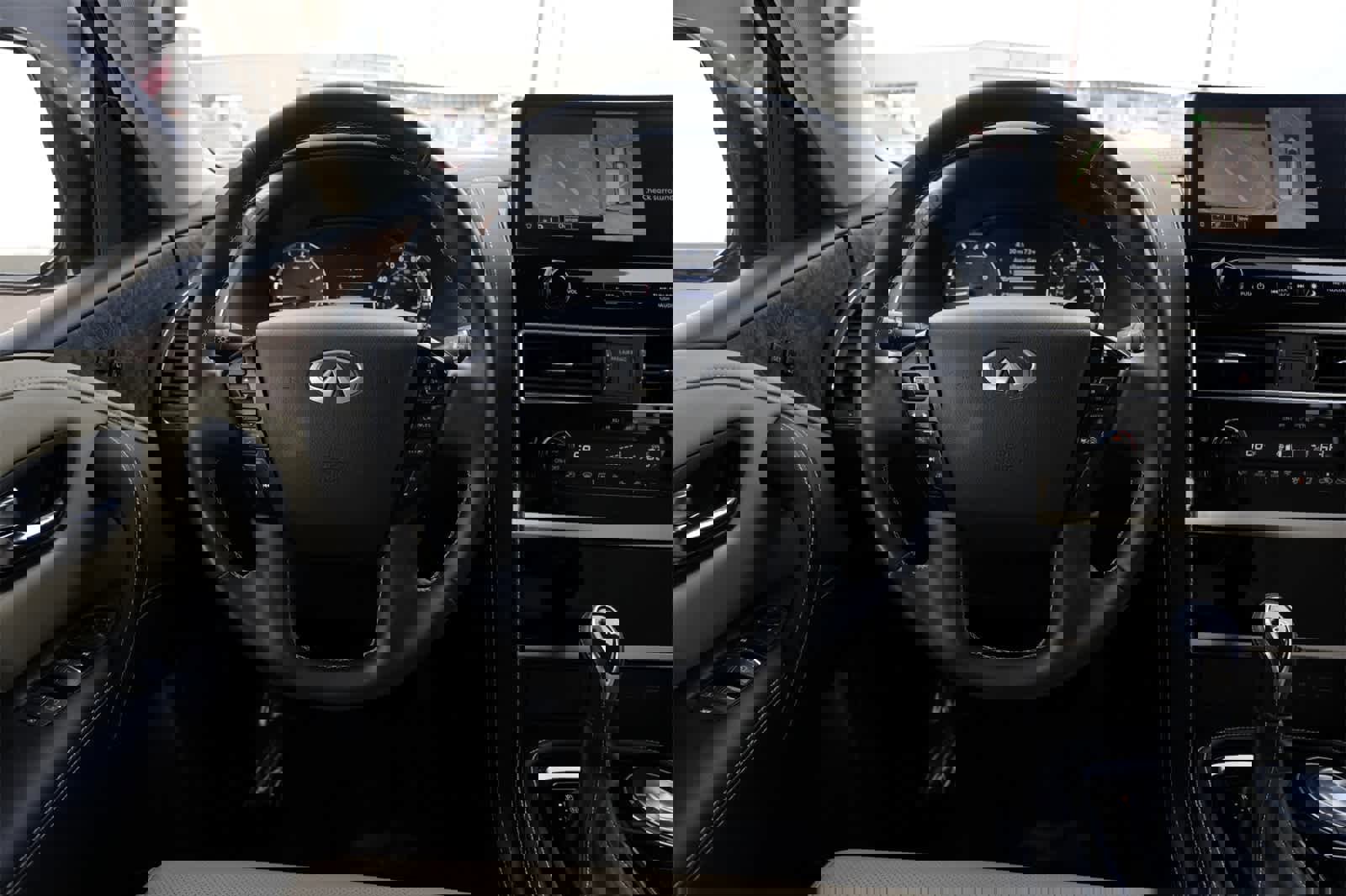 Certified 2024 INFINITI QX80 Premium Select w/ Cargo Package image 9